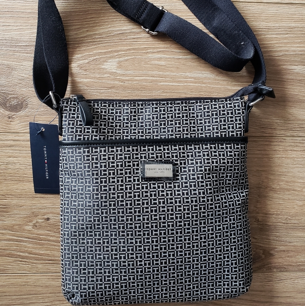Tommy Hilfiger Crossbody Purse